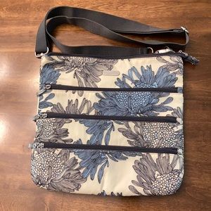 Flower print Baggallini shoulder bag